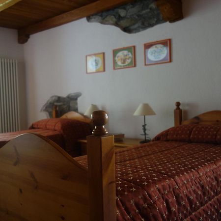 Auberge Lou Creton Di Lui Hostel Pontboset Ngoại thất bức ảnh